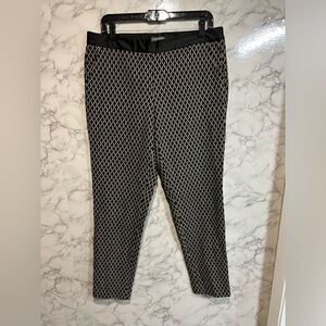 Vince Camuto Print Ankle Cropped Tan Black Pants Size 10